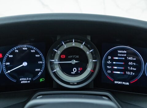 Porsche 911 Carrera GTS (992) 17