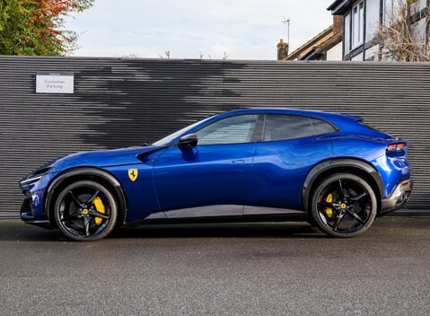 Ferrari Purosangue 3