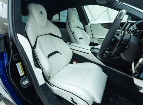 Ferrari Purosangue 14