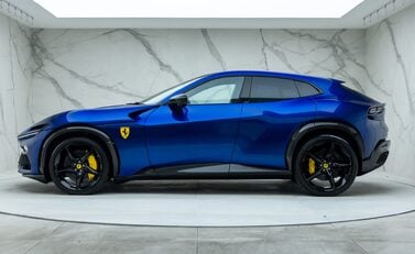 Ferrari Purosangue 5