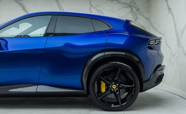 Ferrari Purosangue 38