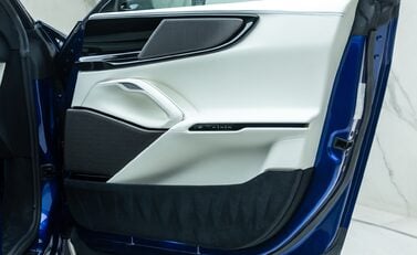 Ferrari Purosangue 27