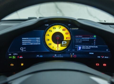 Ferrari Purosangue 21