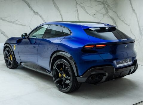 Ferrari Purosangue 12