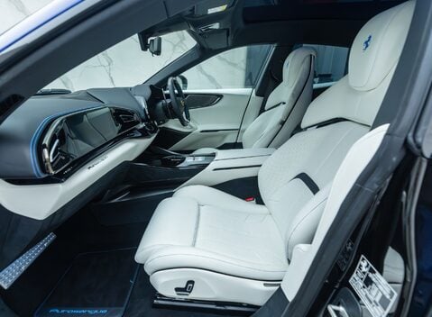 Ferrari Purosangue 19