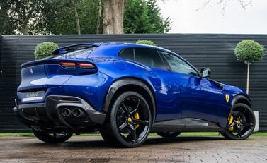 Ferrari Purosangue 4