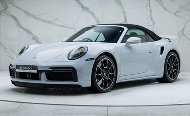 Porsche 911 Turbo S Cabriolet (992) 3