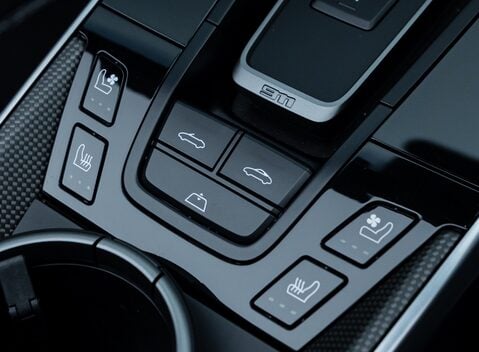 Porsche 911 Turbo S Cabriolet (992) 27