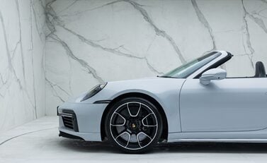 Porsche 911 Turbo S Cabriolet (992) 44