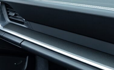 Porsche 911 Turbo S Cabriolet (992) 25