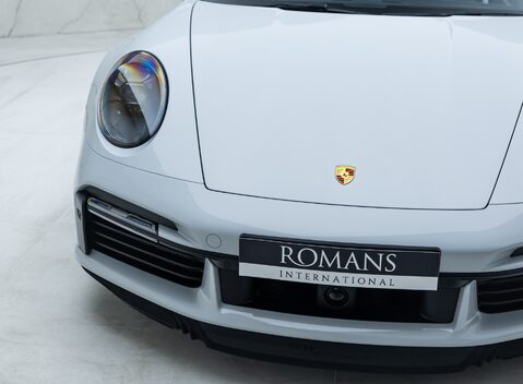 Porsche 911 Turbo S Cabriolet (992) 33