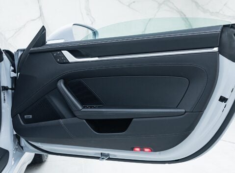 Porsche 911 Turbo S Cabriolet (992) 30