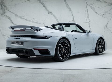Porsche 911 Turbo S Cabriolet (992) 7