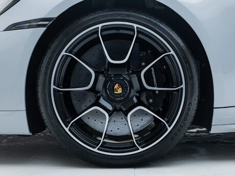 Porsche 911 Turbo S Cabriolet (992) 