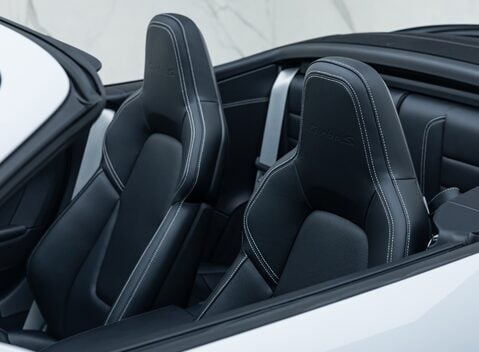 Porsche 911 Turbo S Cabriolet (992) 38