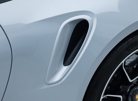 Porsche 911 Turbo S Cabriolet (992) 39