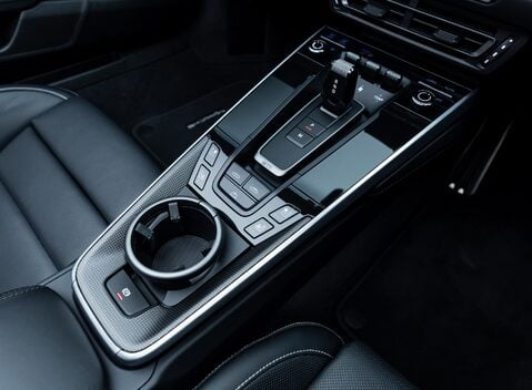 Porsche 911 Turbo S Cabriolet (992) 26