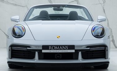 Porsche 911 Turbo S Cabriolet (992) 8