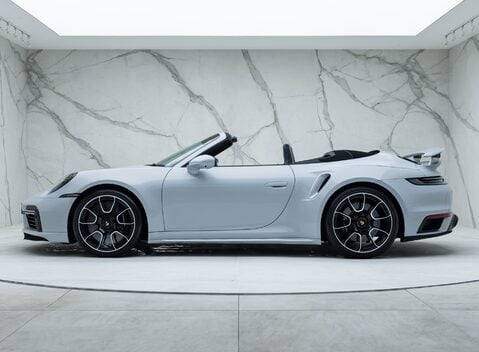 Porsche 911 Turbo S Cabriolet (992) 4