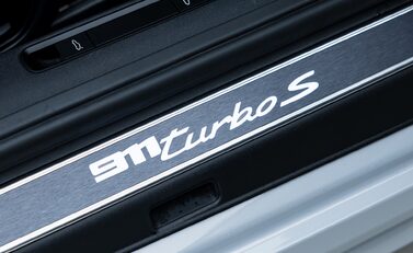 Porsche 911 Turbo S Cabriolet (992) 29