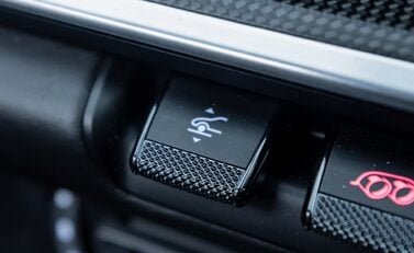 Porsche 911 Targa 4S (992) 27