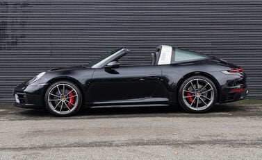 Porsche 911 Targa 4S (992) 3