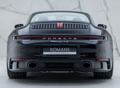 Porsche 911 Targa 4S (992) 11