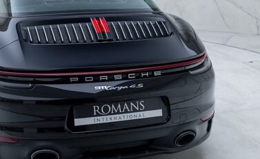 Porsche 911 Targa 4S (992) 35