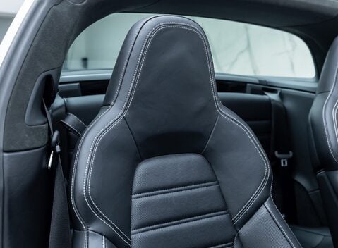 Porsche 911 Targa 4S (992) 19