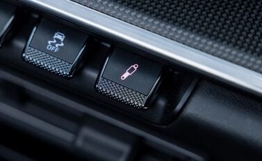 Porsche 911 Targa 4S (992) 26