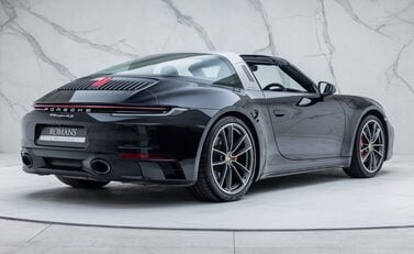 Porsche 911 Targa 4S (992) 9