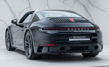Porsche 911 Targa 4S (992) 13