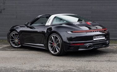 Porsche 911 Targa 4S (992) 4