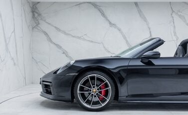 Porsche 911 Targa 4S (992) 41