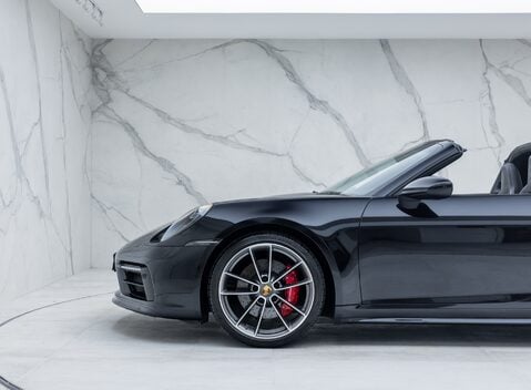 Porsche 911 Targa 4S (992) 41