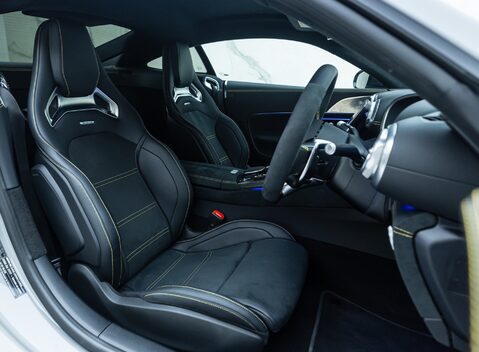 Mercedes-Benz Amg GT 63 LAUNCH EDITION 11