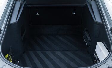 Mercedes-Benz Amg GT 63 LAUNCH EDITION 40