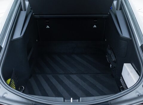 Mercedes-Benz Amg GT 63 LAUNCH EDITION 40