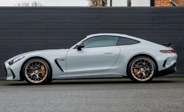 Mercedes-Benz Amg GT 63 LAUNCH EDITION 3