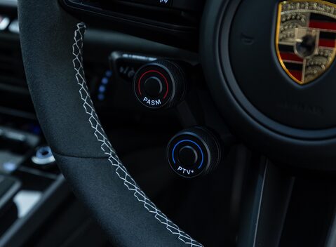 Porsche 911 GT3 RS (992) 13