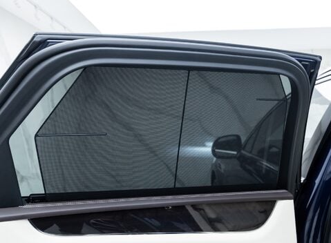 Bentley Bentayga V8 First Edition LHD 40