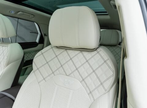 Bentley Bentayga V8 First Edition LHD 18