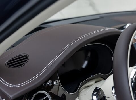 Bentley Bentayga V8 First Edition LHD 15
