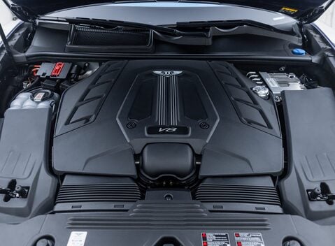 Bentley Bentayga V8 First Edition LHD 50