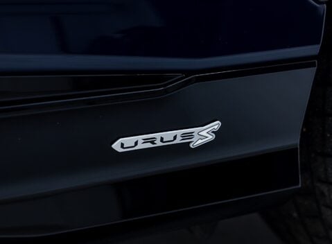 Lamborghini Urus S 35
