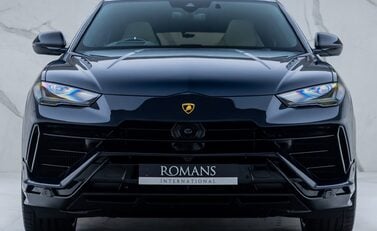 Lamborghini Urus S 7