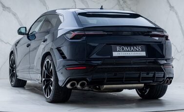 Lamborghini Urus S 10