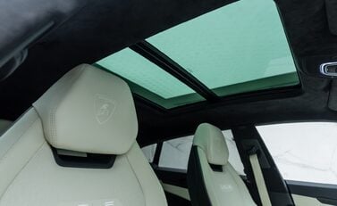 Lamborghini Urus S 16