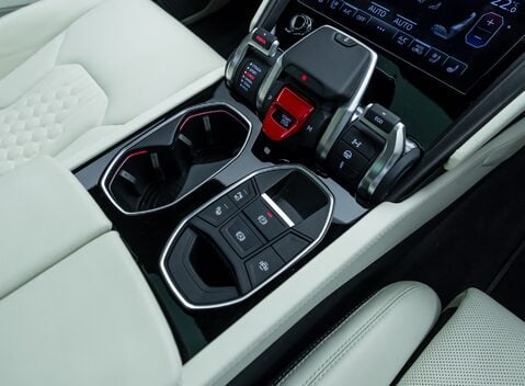 Lamborghini Urus S 26