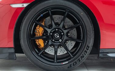 Nissan GT-R R35 TRACK EDITION 27